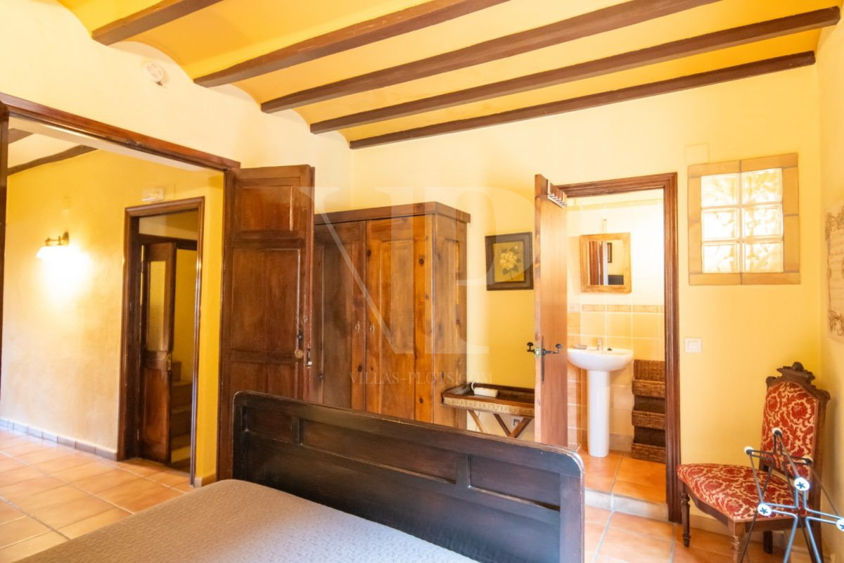 7 Bedrooms - Parcent — 28/44