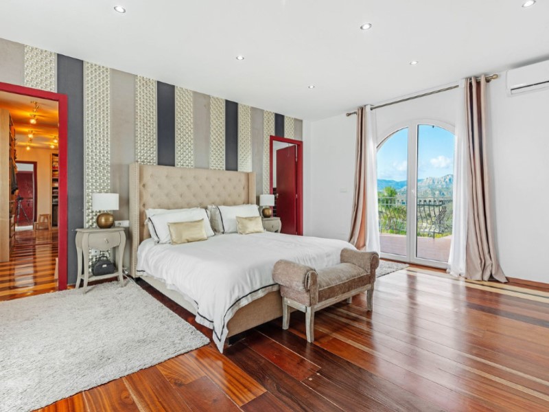 6 Bedrooms - Busot — 12/57