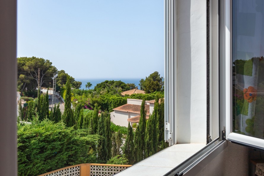 4 Bedrooms - — 19/36