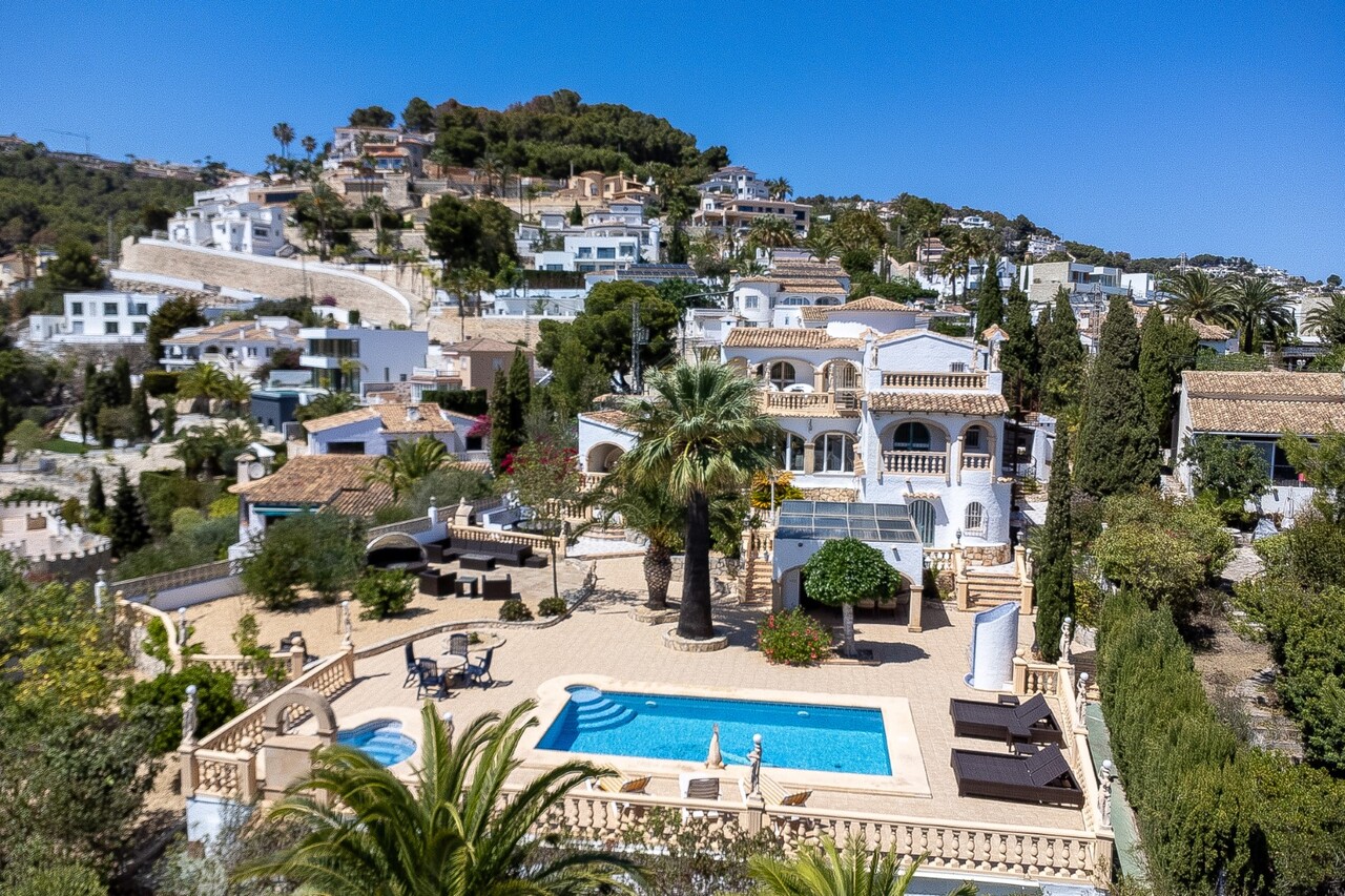 4 Bedrooms - Moraira — 50/50