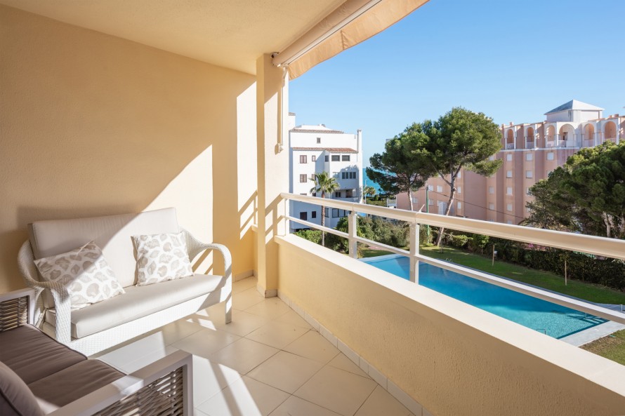 3 Bedrooms - — 15/22