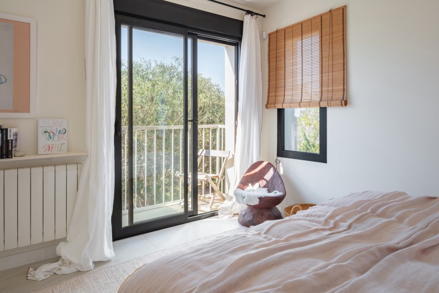 4 Bedrooms - — 24/50