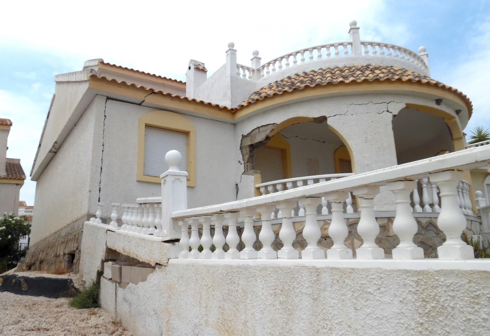 Grietas en una villa
