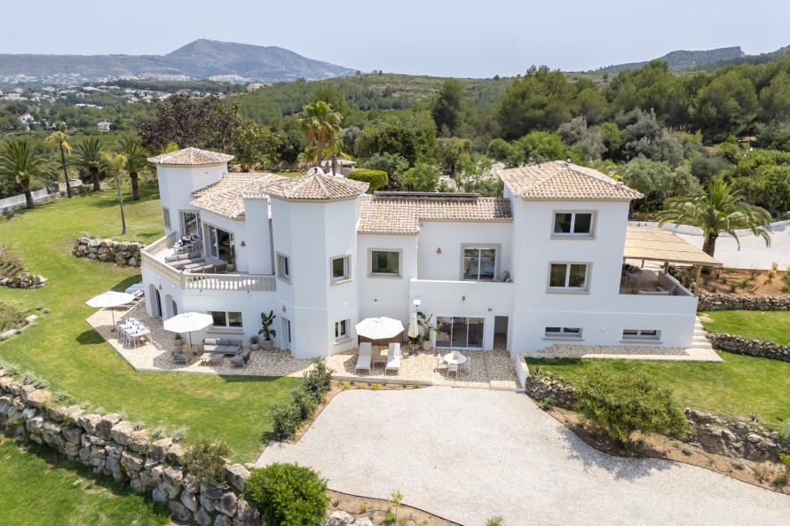 9 Dormitorios - Jávea / Xàbia — 96/105