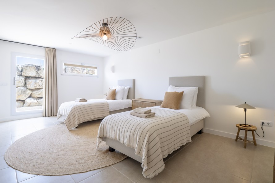 9 Dormitorios - Jávea / Xàbia — 60/105