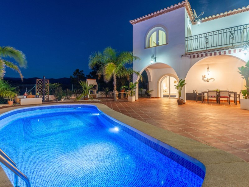 6 Bedrooms - Busot — 48/57