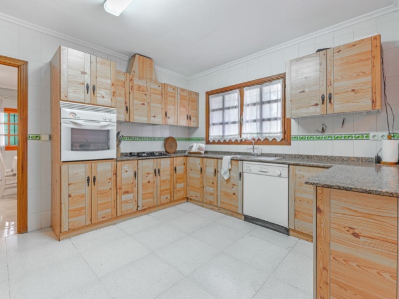 5 Bedrooms - Alicante / Alacant — 13/53
