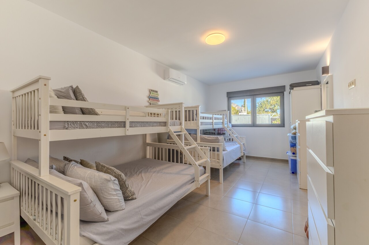 6 Bedrooms - Jávea — 24/50