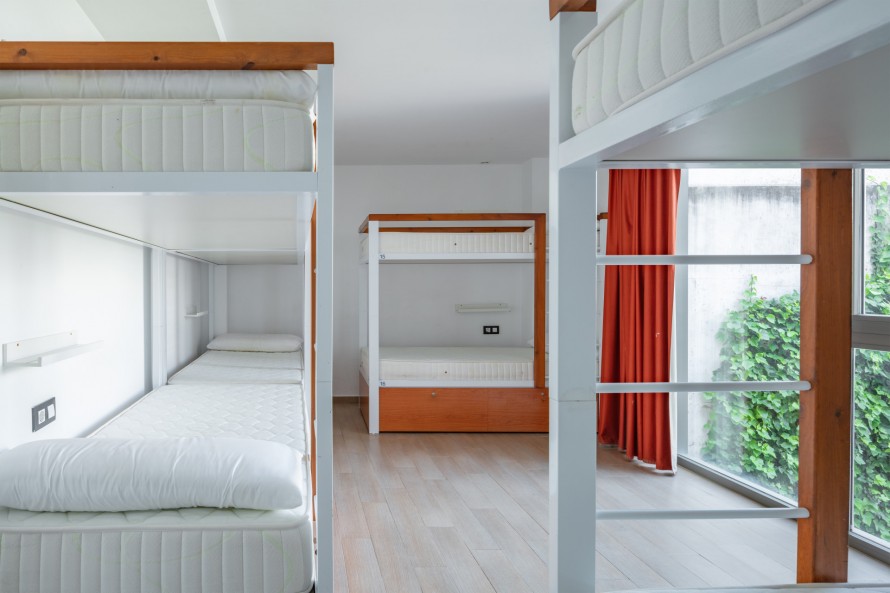 8 Slaapkamers - — 31/43
