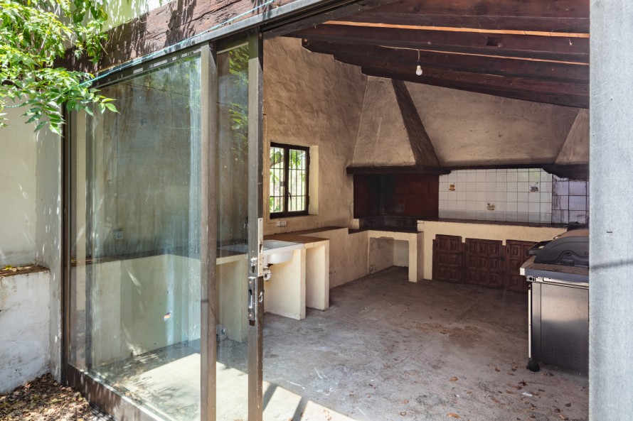 3 Bedrooms - — 19/26