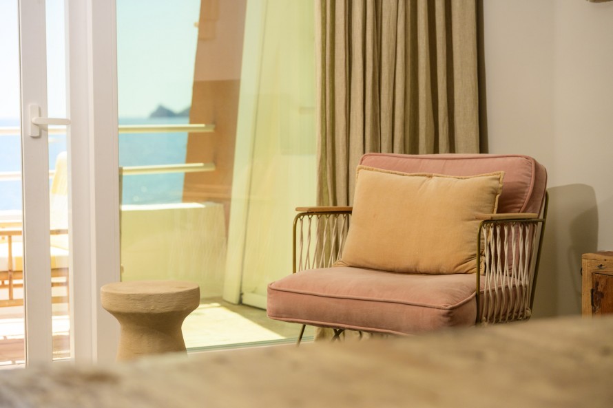 3 Bedrooms - — 7/31
