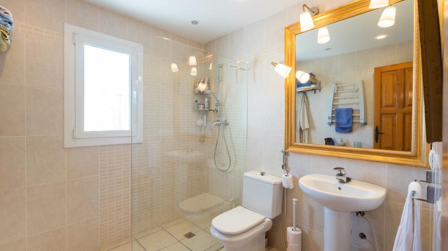 3 Bedrooms - Xàbia — 9/19