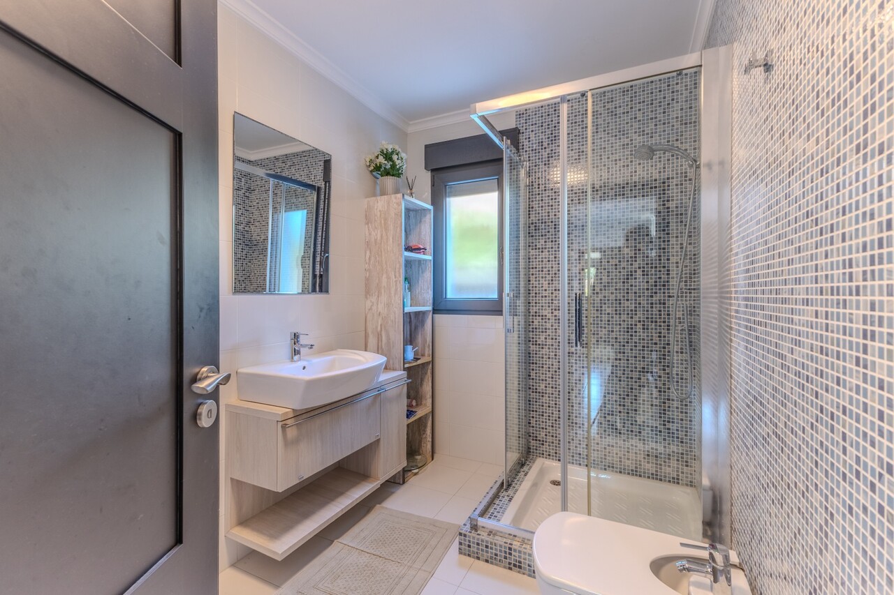 6 Bedrooms - Jávea — 23/50