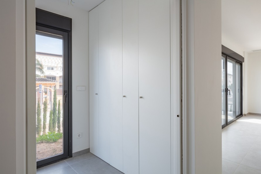 2 Bedrooms - — 9/24