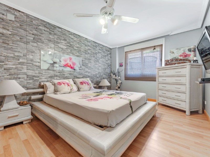 5 Bedrooms - Busot — 17/47