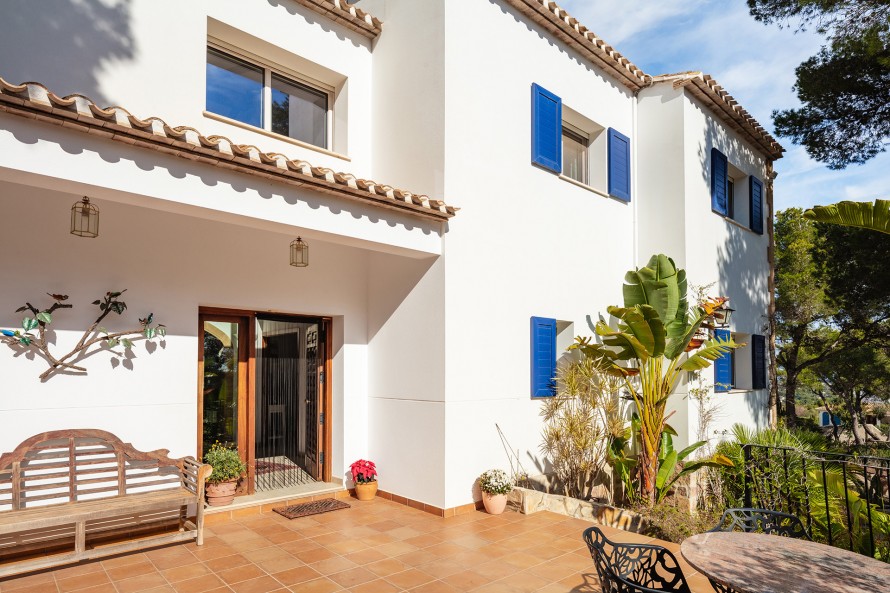 5 Bedrooms - — 28/35