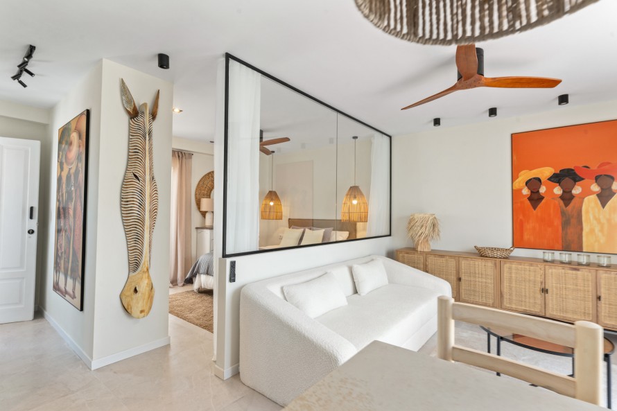 2 Chambres - — 4/29