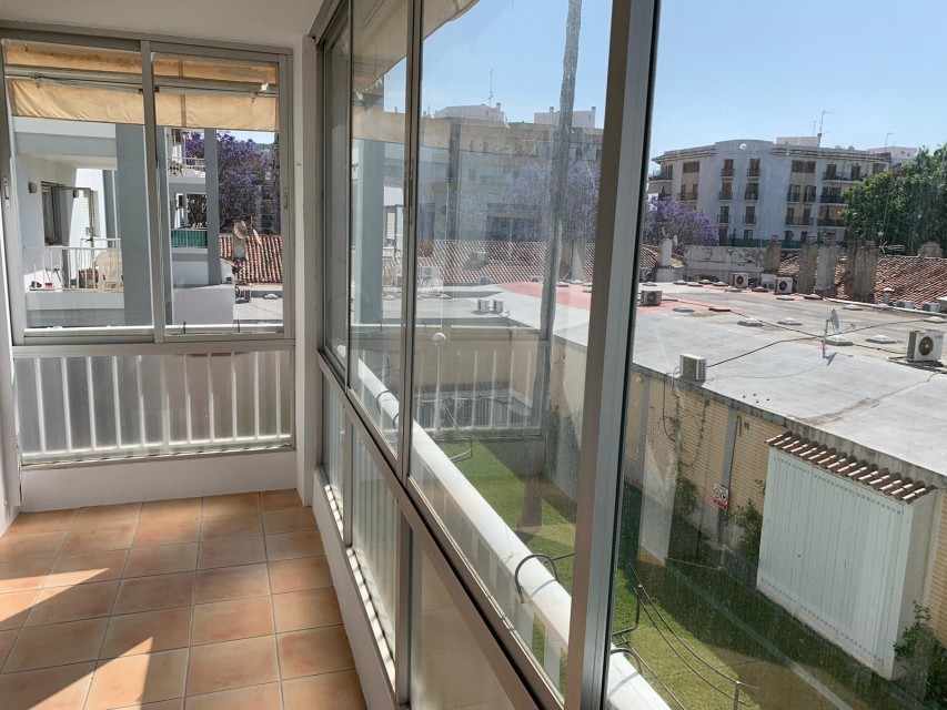 4 Bedrooms - — 6/20