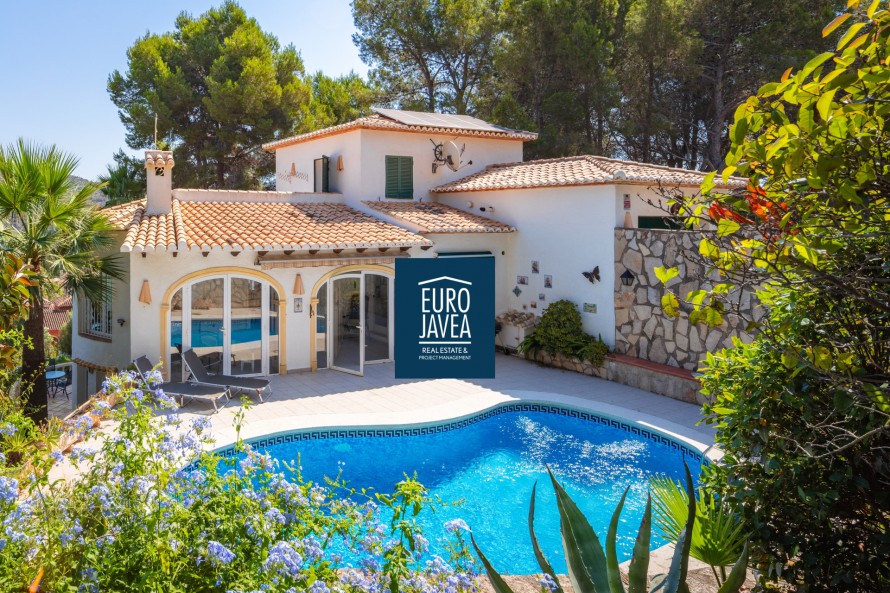 4 Bedrooms -