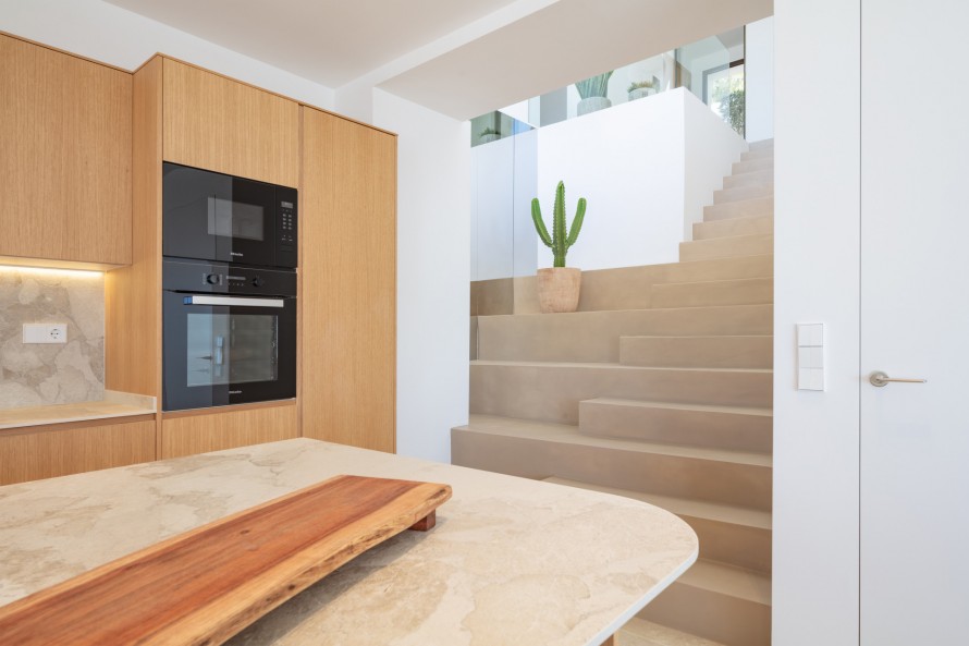 4 Bedrooms - — 14/50