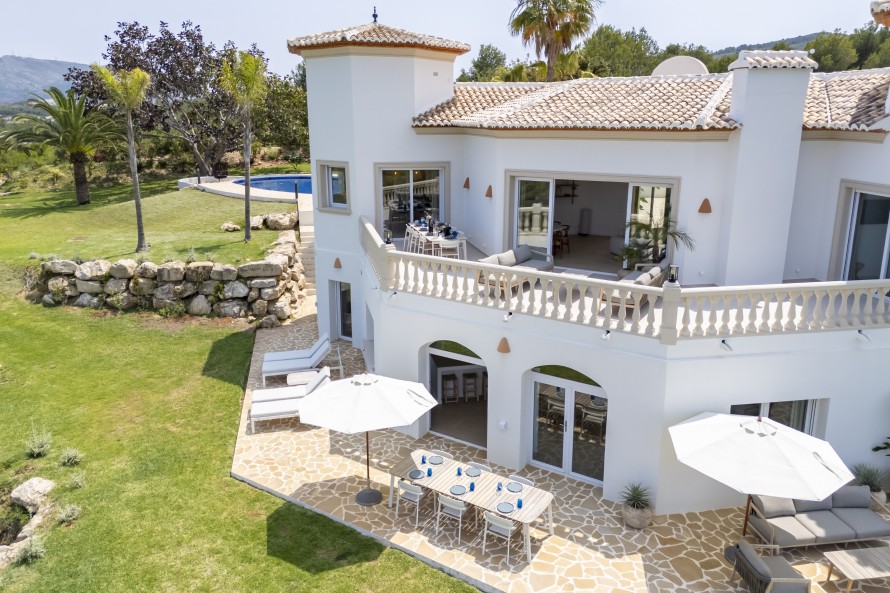 9 Dormitorios - Jávea / Xàbia — 93/105