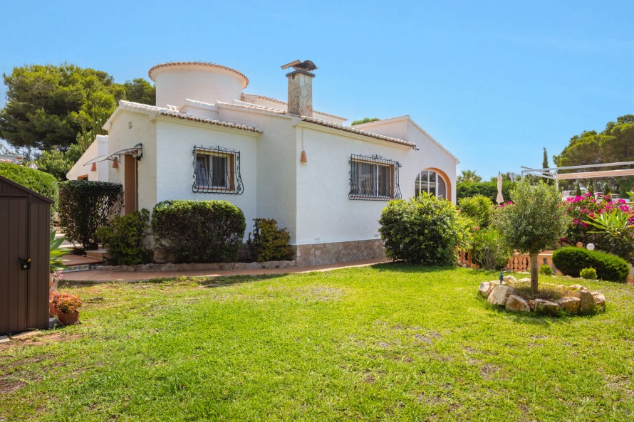 4 Bedrooms - — 30/36