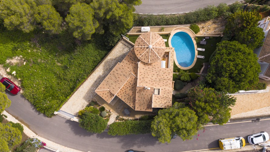 5 Bedrooms - — 34/39