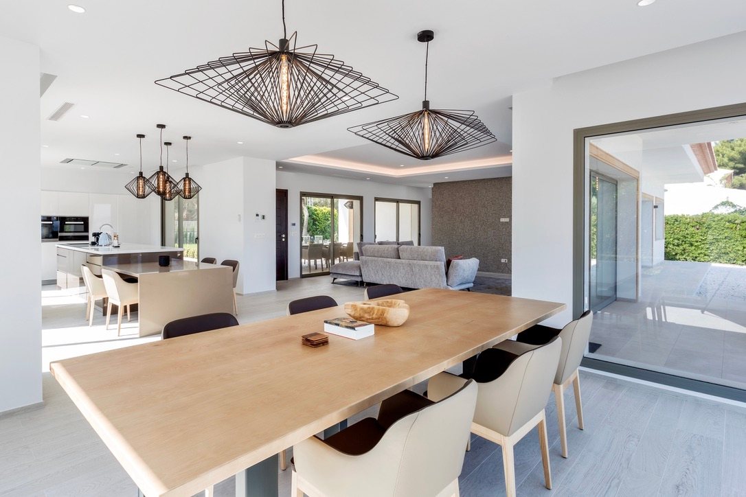 Villa Parish: dining room