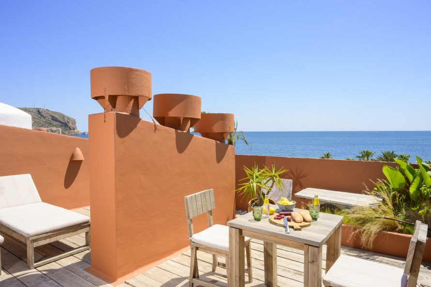 3 Bedrooms - — 28/31
