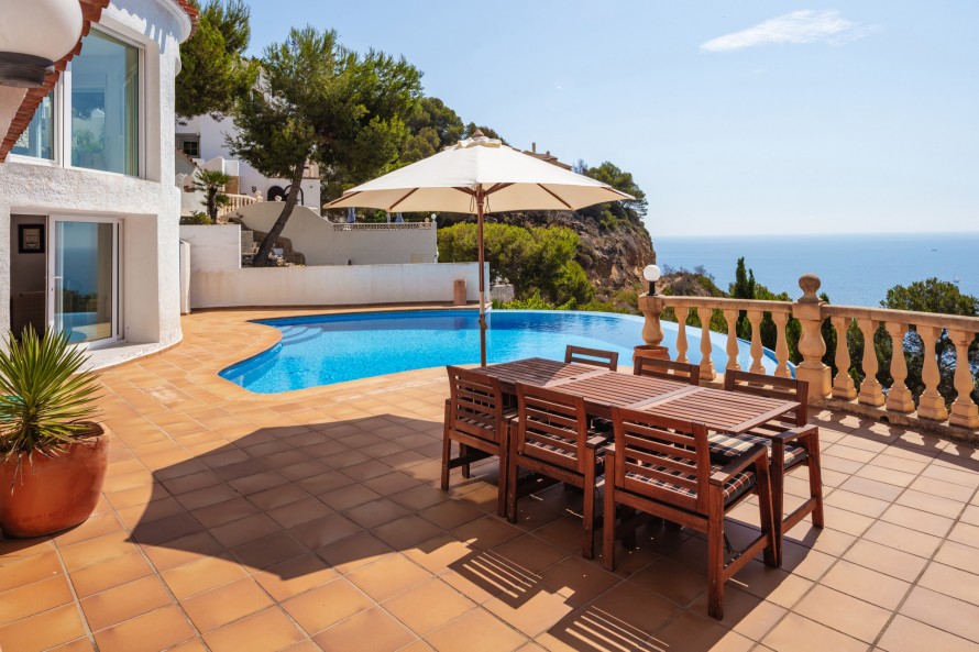 5 Bedrooms - — 13/34