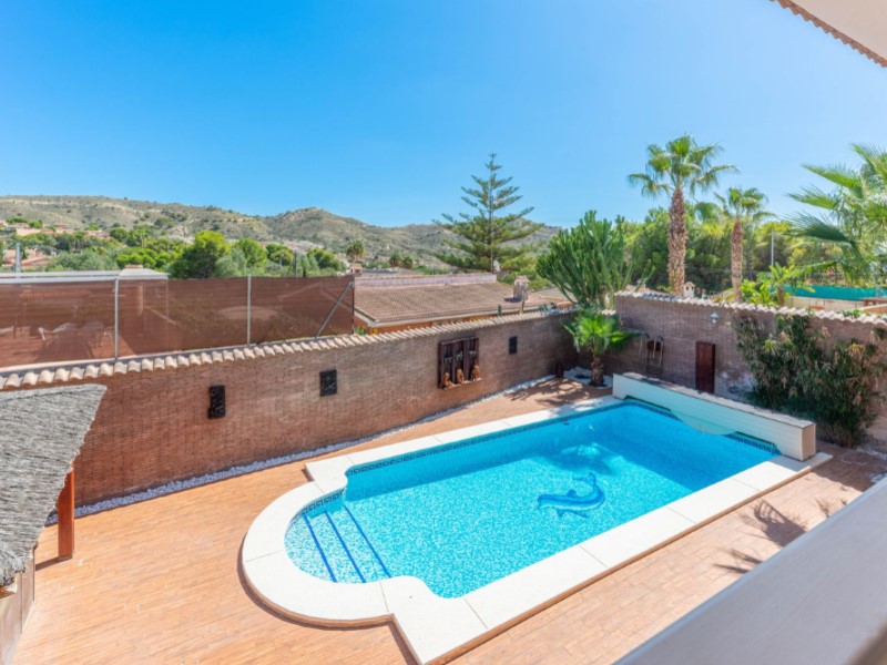 5 Bedrooms - Busot — 26/47