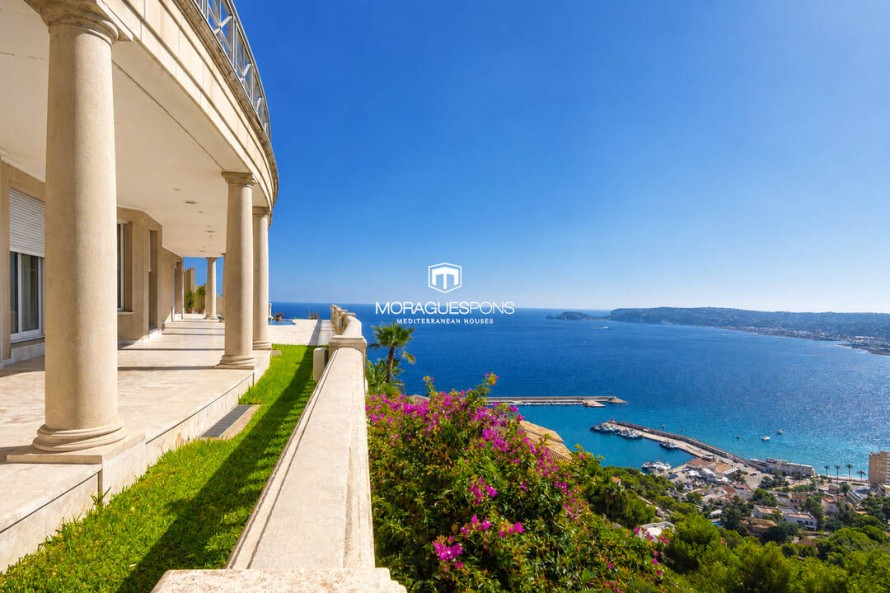 6 Bedrooms - Jávea — 1/39