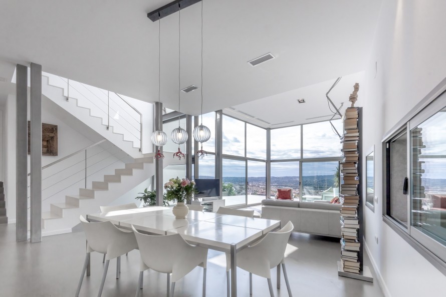 3 Bedrooms - — 7/26