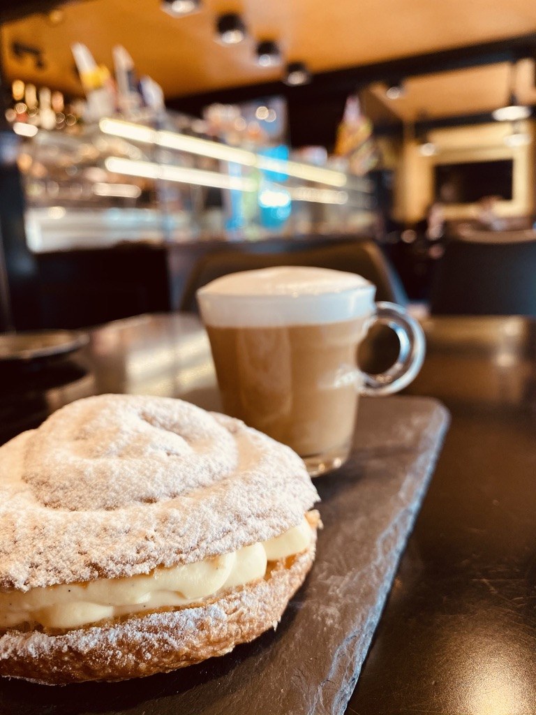 Koffie en viennoiserie