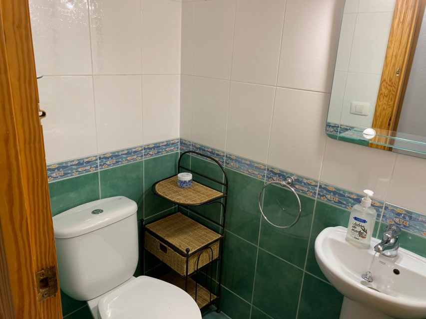 4 Bedrooms - — 18/20