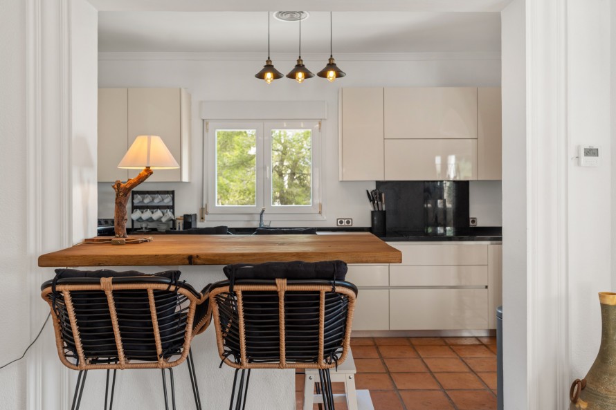 5 Bedrooms - — 14/39