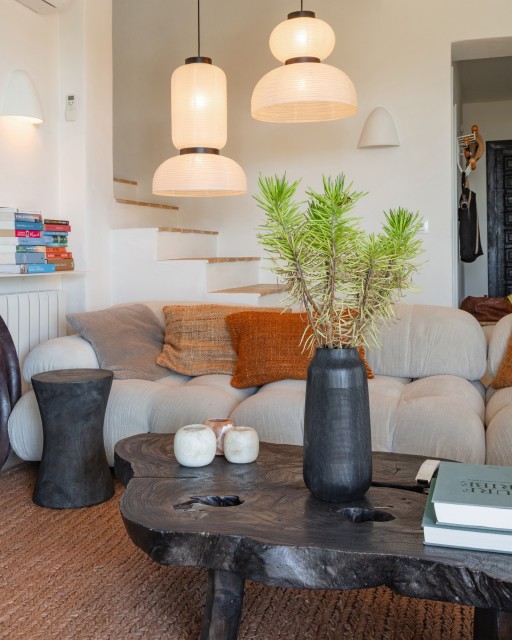 4 Bedrooms - — 7/50