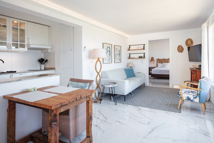 5 Bedrooms - — 37/50