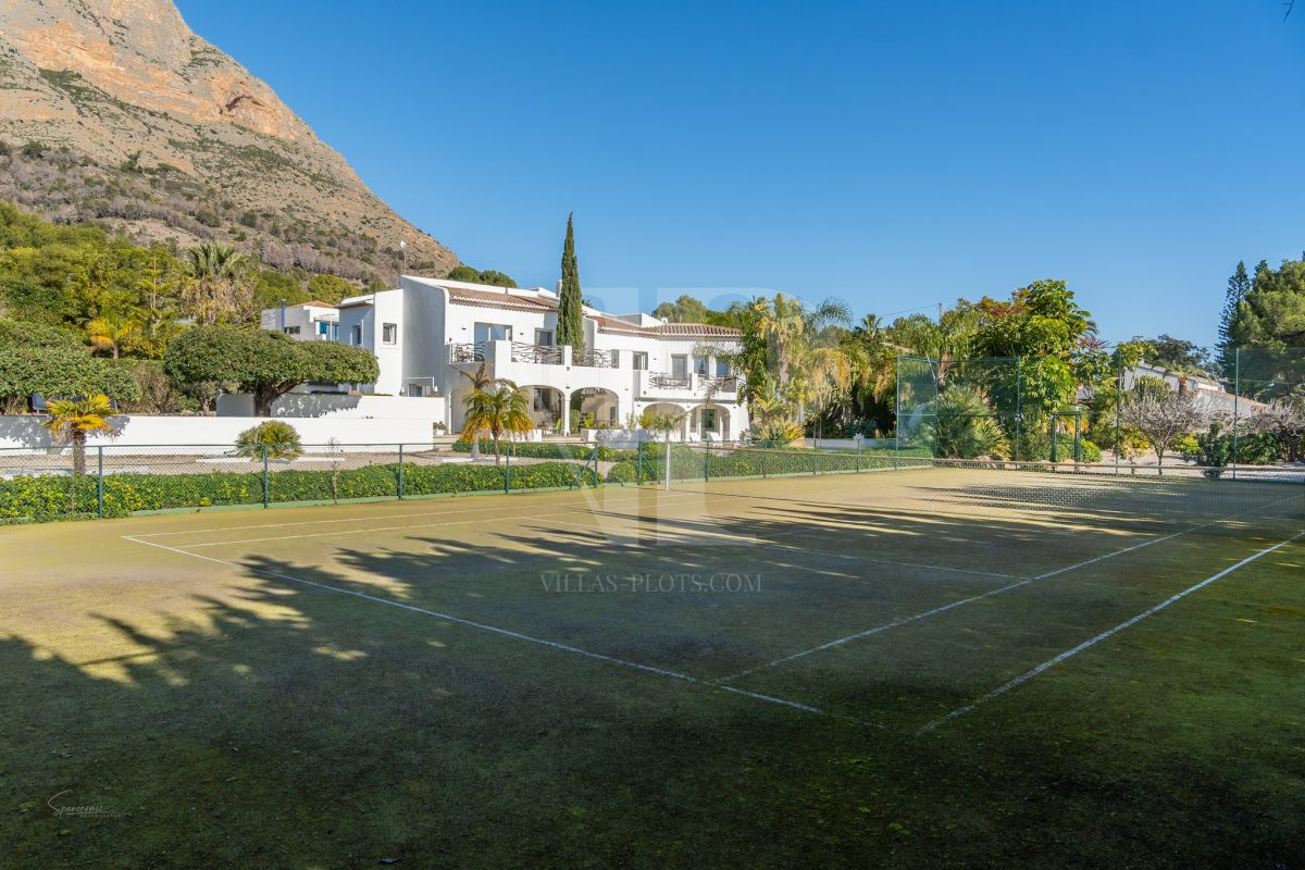 5 Bedrooms - Jávea — 25/77