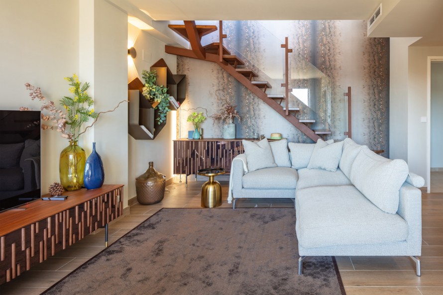 2 Bedrooms - — 2/37
