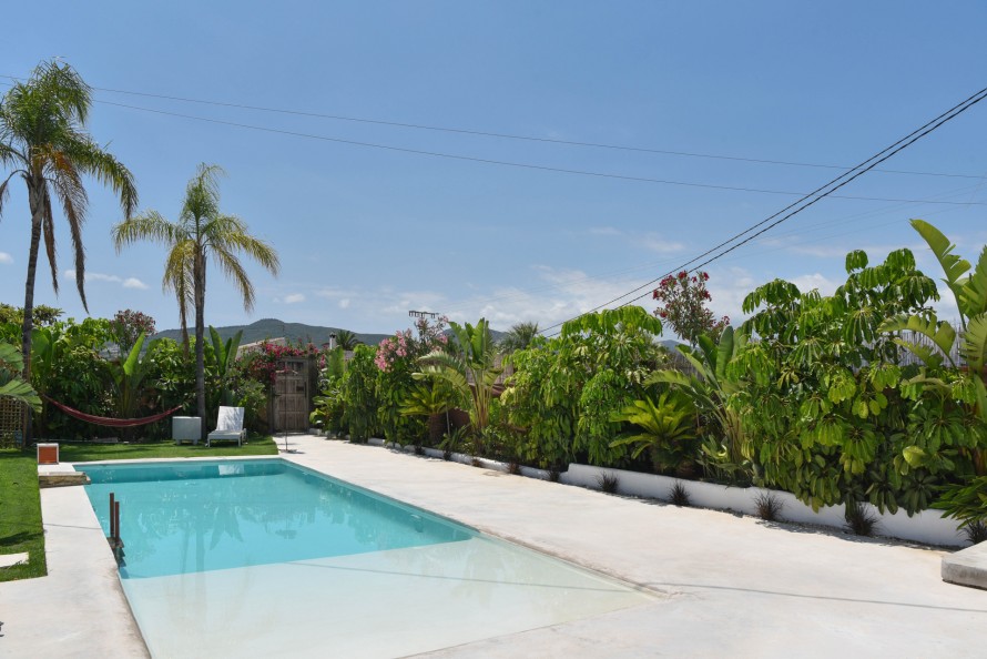 4 Bedrooms - — 34/43