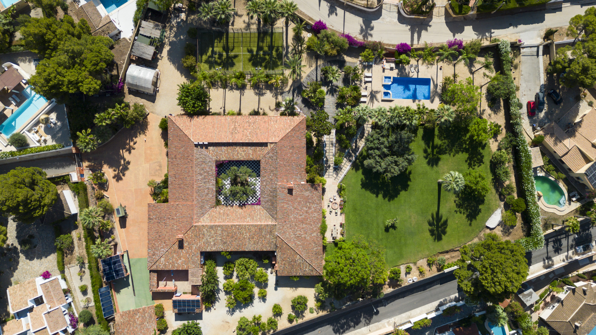6 Bedrooms - Altea — 23/25
