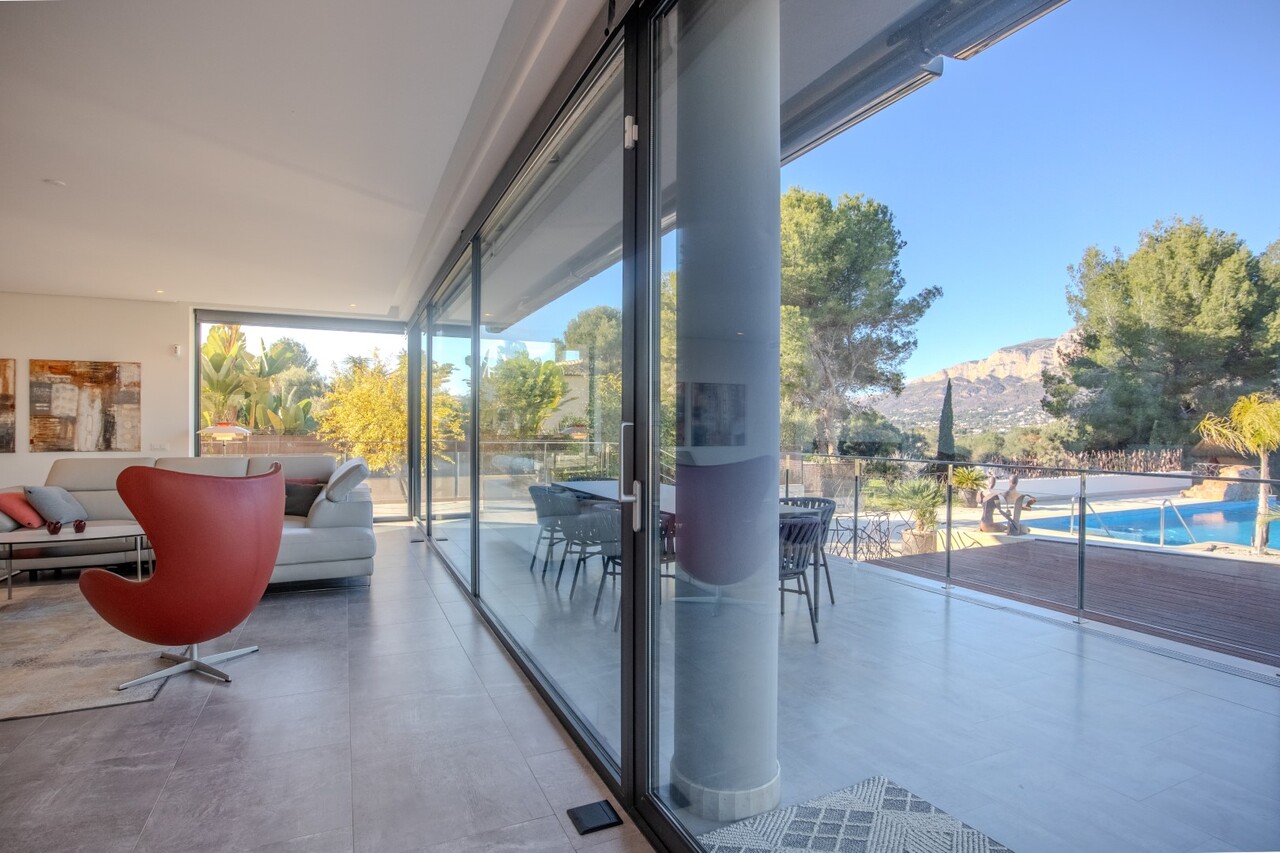 4 Bedrooms - Jávea — 25/50
