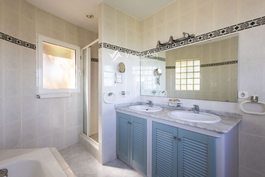 4 Bedrooms - Pedreguer — 12/34