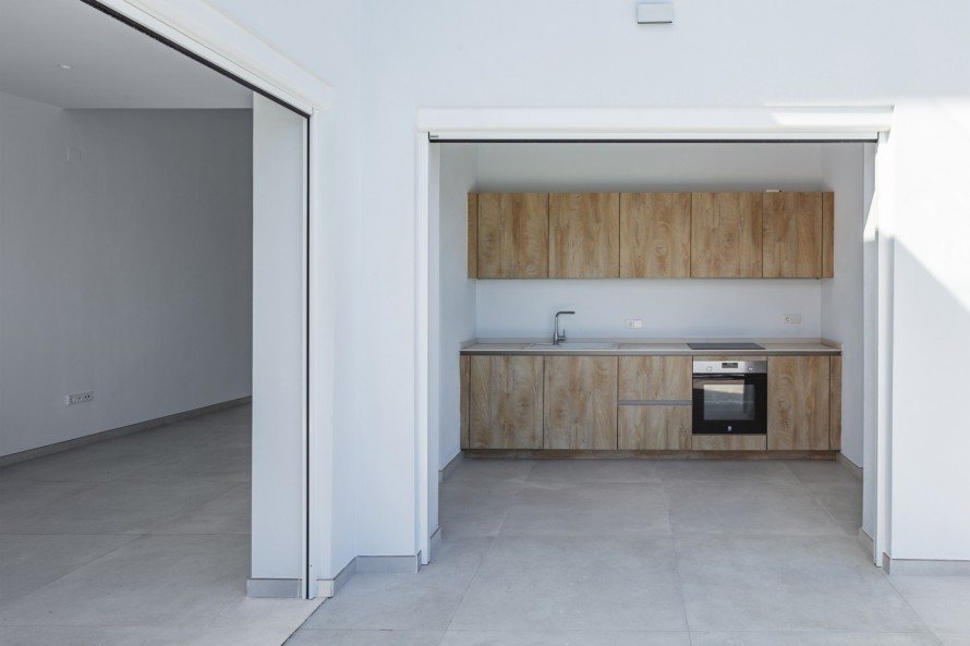 6 Bedrooms - — 21/31