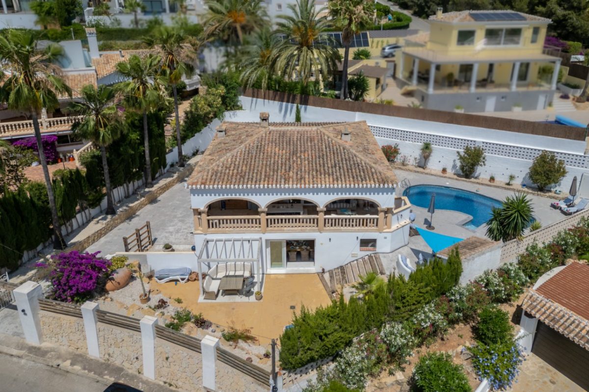 5 Bedrooms - Jávea — 50/50