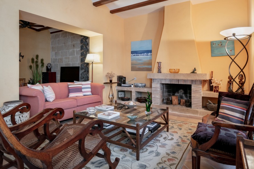 5 Bedrooms - — 11/28