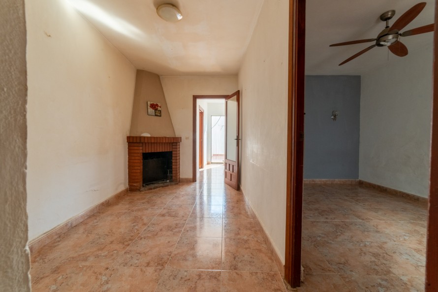 5 Bedrooms - — 5/20