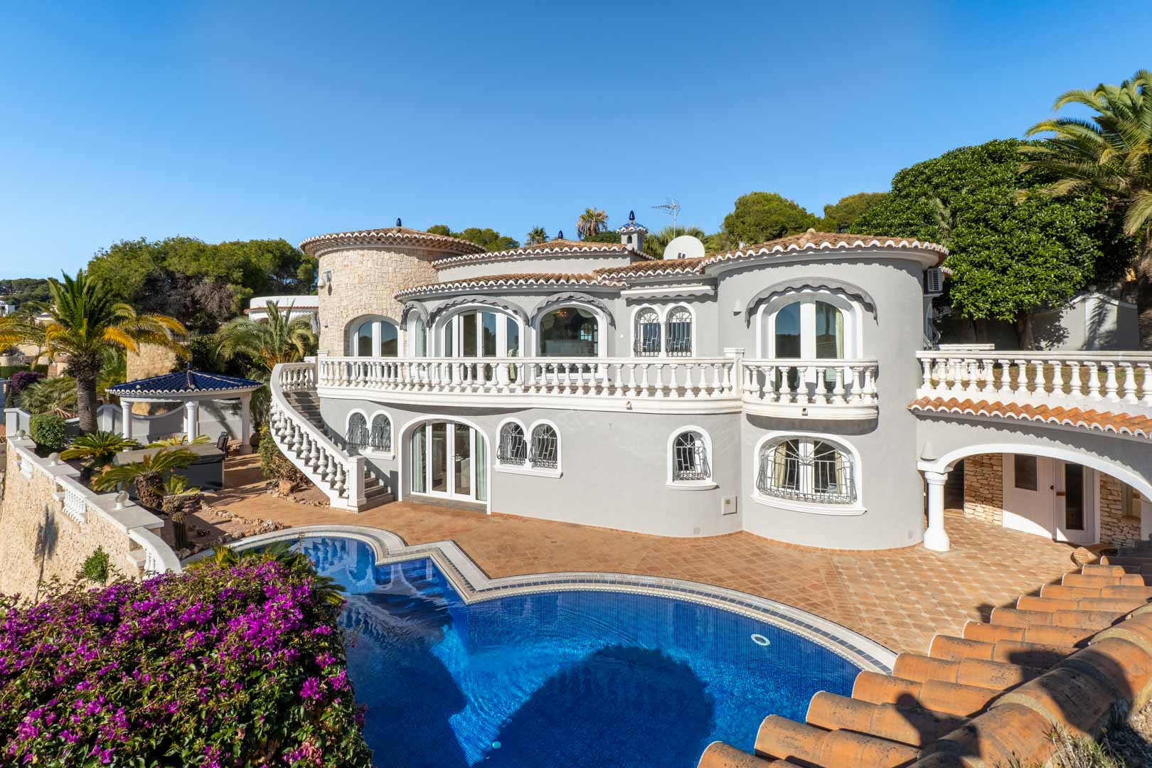 5 Bedrooms - Benissa — 50/50