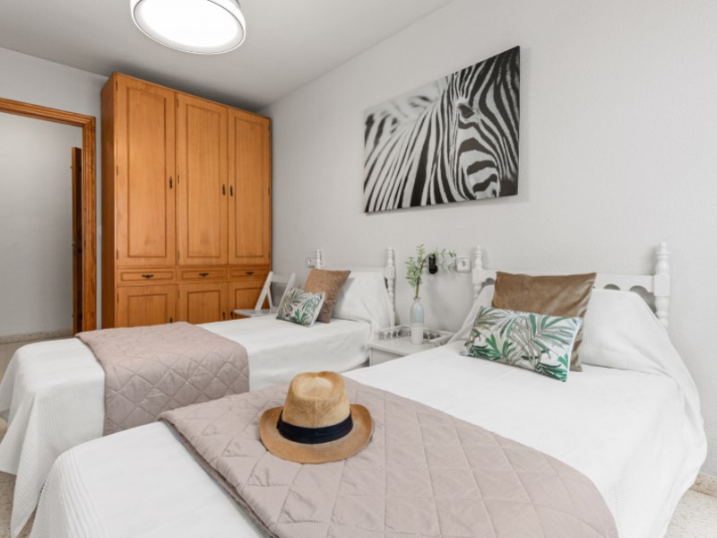 3 Bedrooms - El Campello — 12/36